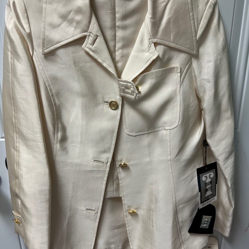Thom Smith Cream 3 piece stunning suit